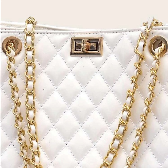 SHEIN Bags Random Twist Lock Quilted Chain Bag Poshmark
